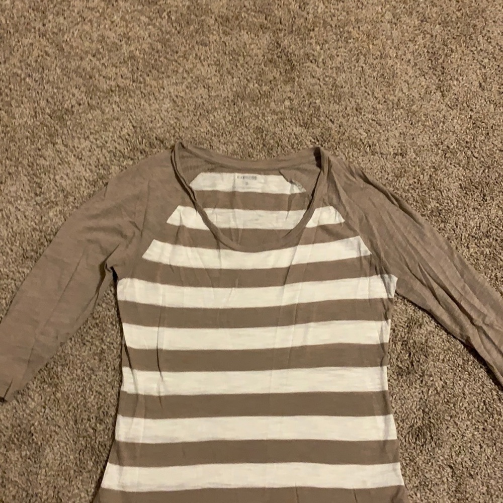 Express beige and cream top with 3/4 sleeves